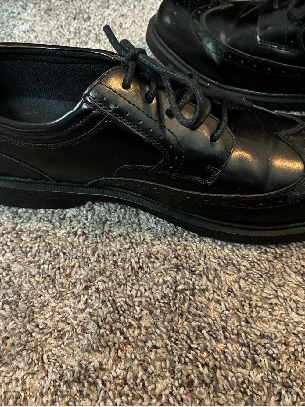 Deer Stags Black Leather Wingtip Oxford Dress Shoes
